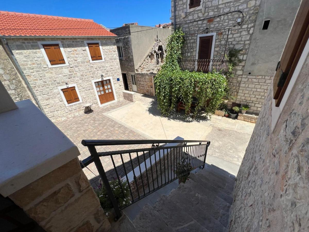 House Tia Villa Vrboska Eksteriør billede