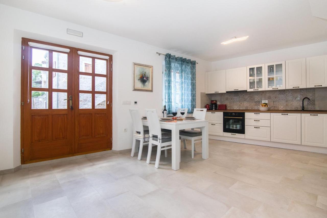 House Tia Villa Vrboska Eksteriør billede