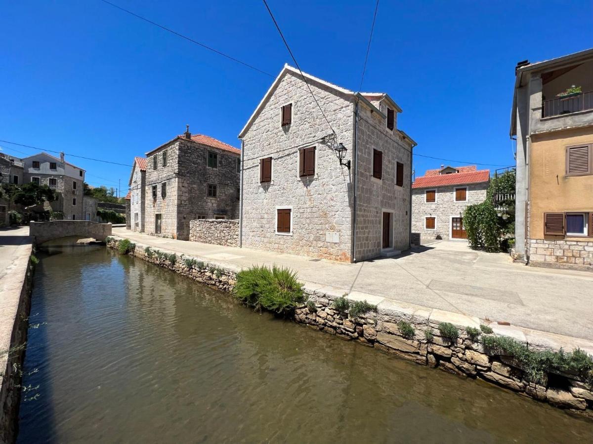 House Tia Villa Vrboska Eksteriør billede