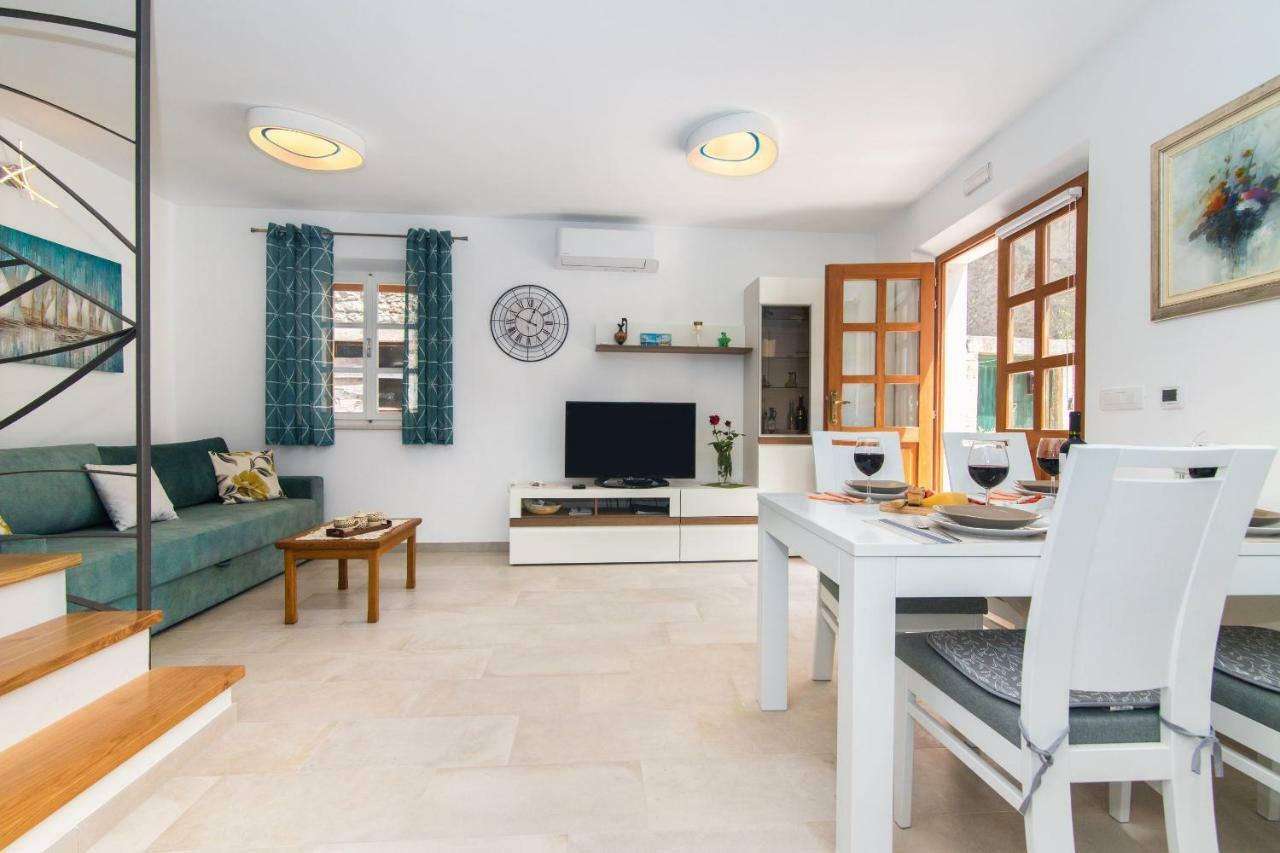 House Tia Villa Vrboska Eksteriør billede