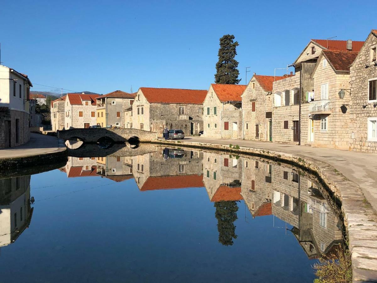 House Tia Villa Vrboska Eksteriør billede