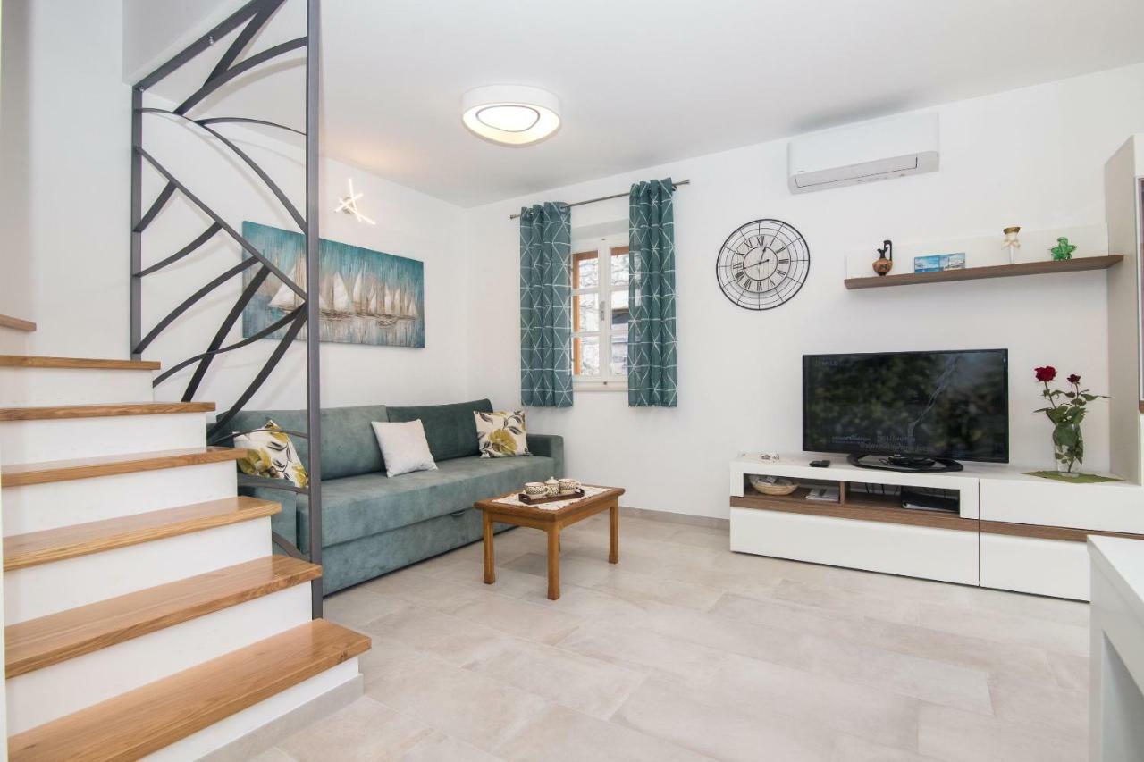House Tia Villa Vrboska Eksteriør billede